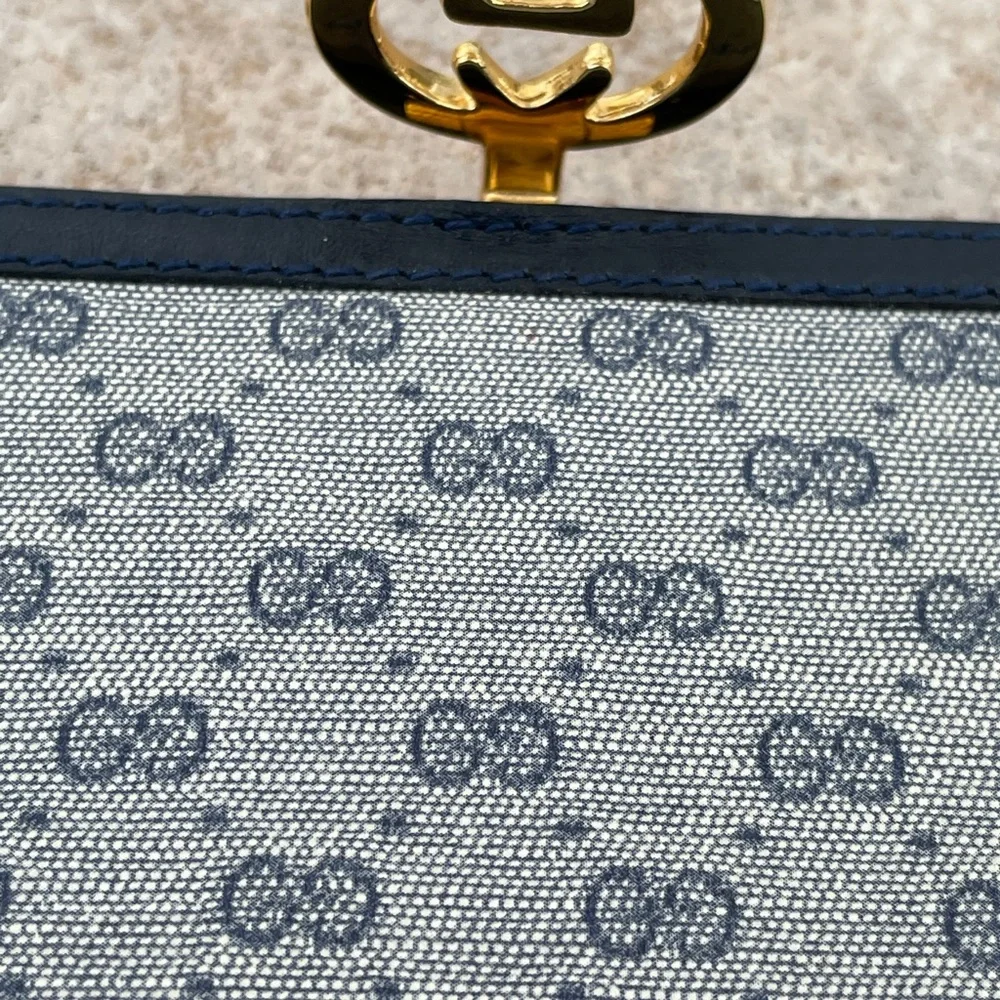 Gucci authentic wallet - Picture 6 of 15